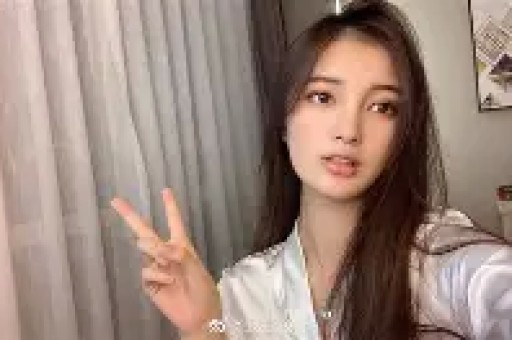 38岁张雨绮近况曝光！经历2段失败婚姻如今直播情绪失控引热议