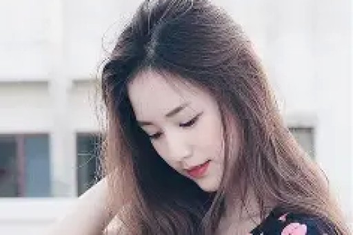 刘涛弯腰7秒上热搜：娱乐圈人设塌了真实值钱了