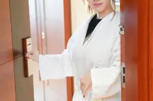 前TVB知名女星又曝大瓜当众被男星伸手进裤子因在海上不敢吭 前TVB知名女星又曝大瓜当众被男星伸手进裤子因在海上不敢吭